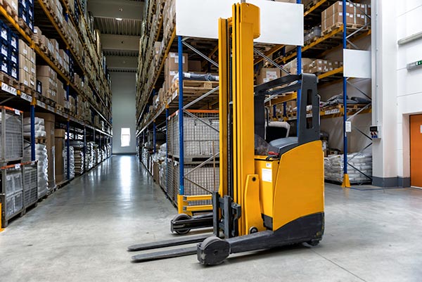 Forklift in a spotless, clean warehouse/distribution center